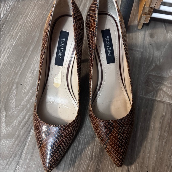 White House Black Market Olivia Whiskey Brown Stiletto Pumps! size 8 - Picture 8 of 8